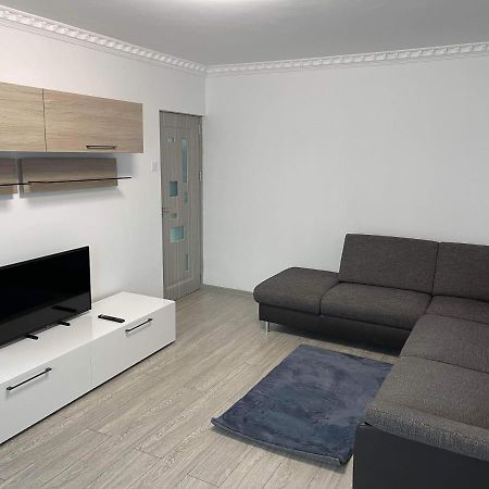 Eric Apartment Buzau Luaran gambar