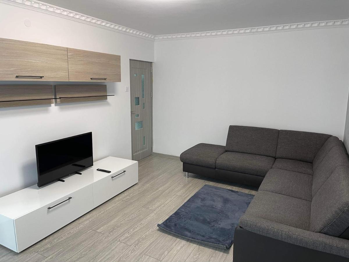 Eric Apartment Buzau Luaran gambar