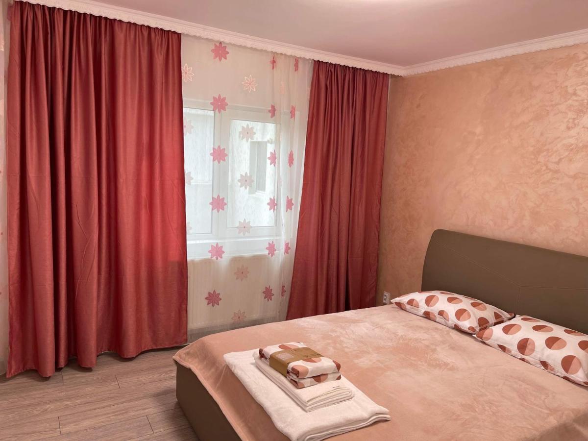 Eric Apartment Buzau Luaran gambar